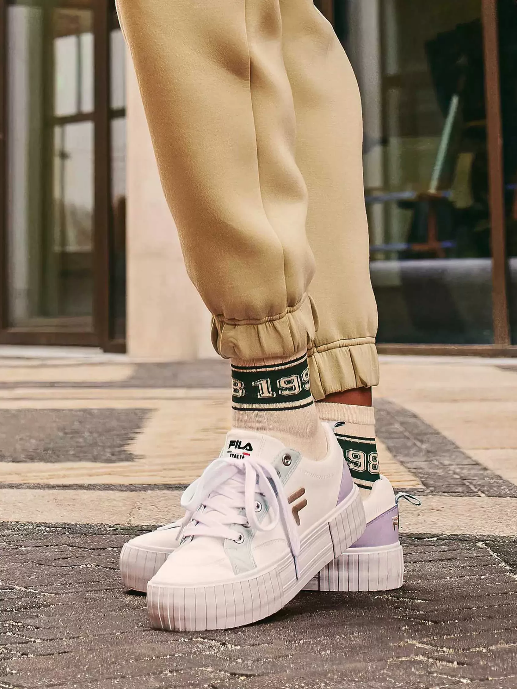 Online FILA Weiser Plateau-Sneaker